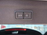 Audi正規ディーラーが高品質をお約束。高度な訓練・教育を受けたAudi専任メカニックが、100項目にもおよぶ精密な点検を実施。すべてクリアしたAudi車だけ、あなたのお手元に届けられるのです