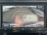 【バックモニター】後ろのカメラの映像がモニターに映し出されるので、後方の見えない死角や、障害物との距離感などもしっかり安全確認することができます!