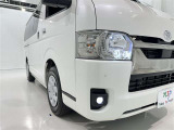 フォグランプ装着車です。暗い夜道の車両前方を明るく照らします