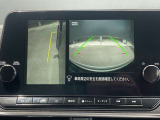 アラウンドビューモニターは前方や側面を映し出すことも可能ですので発進時の確認や幅寄せ離合時などにとても便利です。
