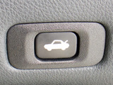 ボタン一つでトランクオープンが可能!車内から操作できる為、非常に便利な装備の一つとなります!