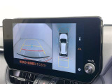 バックモニター付なので後退時に後方が見えるので安心。 車は構造上、死角がたくさんなので万が一を考えると必須ですね。 あくまで補助の為の装備、バックは目視で確認する事が重要ですよ。
