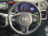 【純正革巻きステアリング】上質な革を使用することで、手にしっかり馴染みとても運転しやすいハンドルです♪