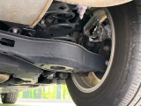 お車を安心してお乗りいただく為には、足回りの定期点検が欠かせません。サービスサポート(有償保証)では無料点検もご提供しており、安心のカーライフをお過ごしいただけるサポート体制が整っています。