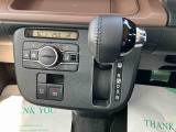 安全安心な走行のために、納車前には小さなクルマを知り尽くしたエキスパートが基本性能に関わる機能や状態を徹底的に点検しています。