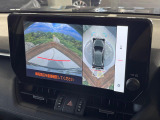 【パノラミックビューモニター】専用のカメラにより、上から見下ろしたような視点で360度クルマの周囲を確認することができます☆死角部分も確認しやすく、狭い場所での切り返しや駐車もスムーズに行えます。