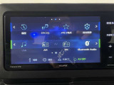 社外7インチメモリーナビ(AVN-R7W)装備。