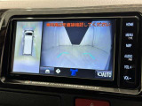【フロントカメラ】運転席に座った状態で死角になりやすいクルマの前の様子まで確認でき安全ですね♪
