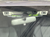 【アイサイトVer3】前方の車両等を検知し、衝突しそうな時は警報で注意を促し、ブレーキを踏む力をサポート。ブレーキを踏めなかった場合は衝突被害軽減ブレーキが作動、衝突回避をサポートします。
