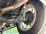 お車を安心してお乗りいただく為には、足回りの定期点検が欠かせません。サービスサポート(有償保証)では無料点検もご提供しており、安心のカーライフをお過ごしいただけるサポート体制が整っています。
