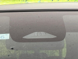 【トヨタセーフティセンス】走行中に前方の車両等を認識し、衝突しそうな時は警報とブレーキで衝突回避と被害軽減をアシスト。より安全にドライブをお楽しみいただけます。