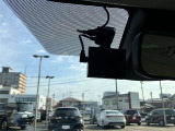 万が一のトラブルのときにも役に立つドライブレコーダーを装備しています。側面衝突や幅寄せ・割り込み対策に!