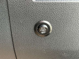 販売するすべての中古車に【ロングラン保証】が付帯します。走行距離無制限・期間は1年間です。保証修理は全国5000箇所のトヨタテクノショップにてお受けいただけます。