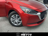 ソウルレッドのMAZDA2が入荷しました!ワンオーナーで低走行ながらお手頃価格です!