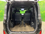 普段のお買い物や通勤、送迎等に十分な荷室スペースを確保しております。セカンドシートを倒すと、大きな荷物の積載も可能です♪