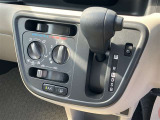 シンプルで扱いやすいシフトレバーです。