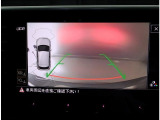エンブレム内蔵バックカメラ【パークディスタンスコントロールの表示もされます】