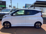 カープレシャスではご納車後もお客様に安心しておクルマにお乗り頂くため、【2か月又は2,000km】の保証をお付けしております!当社は保証金額をお支払い総額に含ませていただいております!