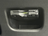 【ETC】装着されています。有料道路の乗り降り時に停車することなくスマートに乗り入れが可能になったり、割引を受けることができる嬉しい装備です。