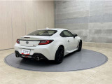 お車をご購入時のみご入会頂ける「メンテナンスパスポートUプラン」がございます。定期点検と次回車検整備費用を前払い頂くことでお得に整備をお受け頂けます。