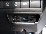 ETC車載器(2.0)付きです。高速道路の料金所もスムーズに通過できます。