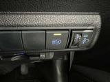 オートマチックハイビームとは、先行車や対向車のライトを認識し、ハイビームとロービームを自動で切り替える機能です。夜道の視界を確保します。詳細は販売店スタッフまでおたずねください。