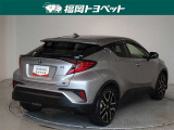 色は精悍なメタルストリームメタリックです。