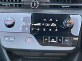 運転席、助手席にはシートヒーターが装備されております。