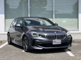 BMW Card (Visa)とBMW Diners Cardの2種類をご用意しております。充実のポイントプログラムや多様なサービスの他にカード契約期間中はBMWエマージェンシー・サービスが24時間365日ご利用いただけます。