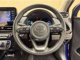 ステアリングスイッチ搭載!手を離さずに手元のスイッチでさまざまな操作が可能。運転中、視線をそらさなくても操作ができて安全です!