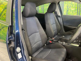 ドライバーによって運転しやすいポジションは異なり、あの車はどうなのか不安なこともありますよね。気になるお車は店頭で乗り込んでご確認いただけます♪