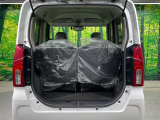 普段のお買い物や通勤、送迎等に十分な荷室スペースを確保しております。セカンドシートを倒すと、大きな荷物の積載も可能です♪