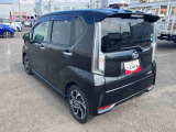 中古車をお選びいただく際に気になる走行距離や修復歴などに加えてキズ・凹みの有無・状態や消耗品の交換、今までの整備状況が &ldquo;ダイハツ認定中古車カルテ&rdquo;でわかります。
