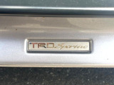 【TRDエアロ】人気のTRDエアロを装備!クルマの外観がよりスタイリッシュになり、街中で存在感あふれる1台に♪将来買い替える時にもリセールに影響しやすく、価値ある人気の装備です!