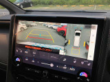 安全機能のバックモニター&全周囲モニターも装備です。