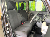 運転席シート廻りは使用感も少なく、良好な状態となっています。丁寧に使われていたことがよくわかりますね。