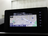 純正ナビを装備。タッチパネル式で使いやすく、お出かけもラクラクです。