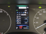 【プリクラッシュセーフティー】前方の自動車を検知し、追突の危険性が高まったら、音や警告灯などで警告し、ドライバーにブレーキ操作を促します!