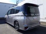 当社の中古車はすべてお支払総額表示で掲載中!納車前の整備費用は車両本体価格に含みます。隅々まで行き届いた整備と1年間距離無制限のロングラン保証が安全なカーライフをお届けいたします。