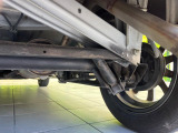 お車を安心してお乗りいただく為には、足回りの定期点検が欠かせません。サービスサポート(有償保証)では無料点検もご提供しており、安心のカーライフをお過ごしいただけるサポート体制が整っています。