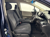 【禁煙表記について】タバコの臭いは感じられませんが、その他車内のニオイに関しては個人の主観となる為、実車確認の際に確認して頂いております。ご了承お願い致します。