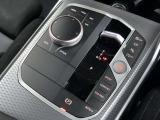 BMWライフをさらに素晴らしいものにするために、BMWカードもご用意しております。ご利用金額1,000円ごとに1ポイントたまります。BMW正規ディーラーでのご利用につきましてはポイントが2倍になります。