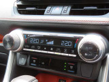 オートエアコンで車内はいつでも快適です♪