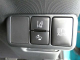 【予防安全機能】道路状況、車両状態、天候状態およびドライバーの操作状態等によっては、作動しない場合があります。運転を支援する機能です。本機能を過信せず、必ずドライバーが責任を持って運転してください。