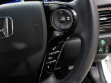 【アダプティブクルーズコントロール】設定した車速内でクルマが自動的に加減速。 前走車との適切な車間距離を維持しながら追従走行し、 ドライバーの運転負荷を軽減します!