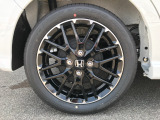 ホンダ純正のアルミホイールが装備されています。