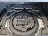 応急用スペアタイヤも常備しています。