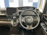 運転しやすいインパネ周りです!見やすいレイアウトで快適なドライブをサポートします!