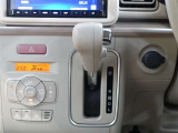 ストレート式のシフトレバーを採用しております♪シンプルなので、誰でも使いやすいですネ☆
