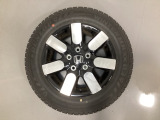 当社にてデモ走行時に装着していたワンシーズン使用の中古スタットレスタイヤ+ホイール4本セットを用意致しました。(2025年製、タイヤ+ホイールは現状渡し、保証対象外です)